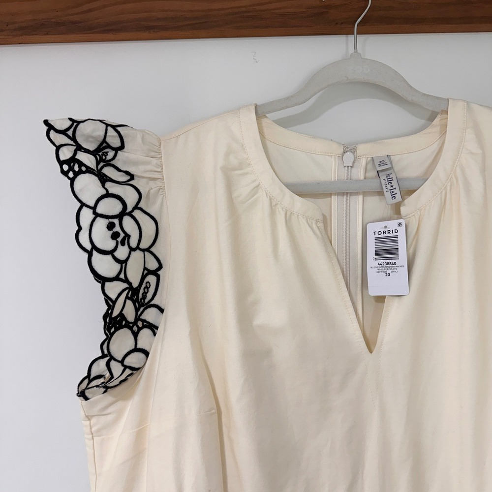 Torrid Belle Isle Tiered Maxi Dress Women 20 White Embroidered Boho Graduation - Picture 2 of 11